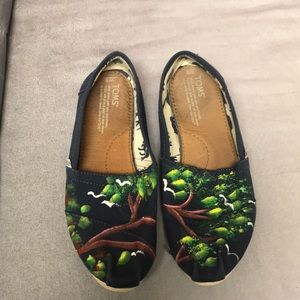 Specialty painted TOMS